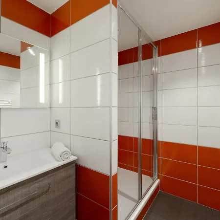 Montchavin Les Coches, 3 Pieces, 6 Personnes - Fr-1-181-1964 Apartamento